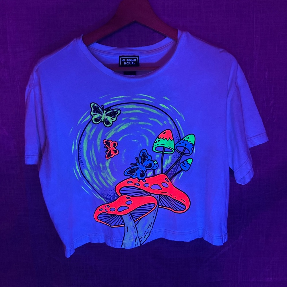 Midnight Hour Glow-in-the-dark crop
